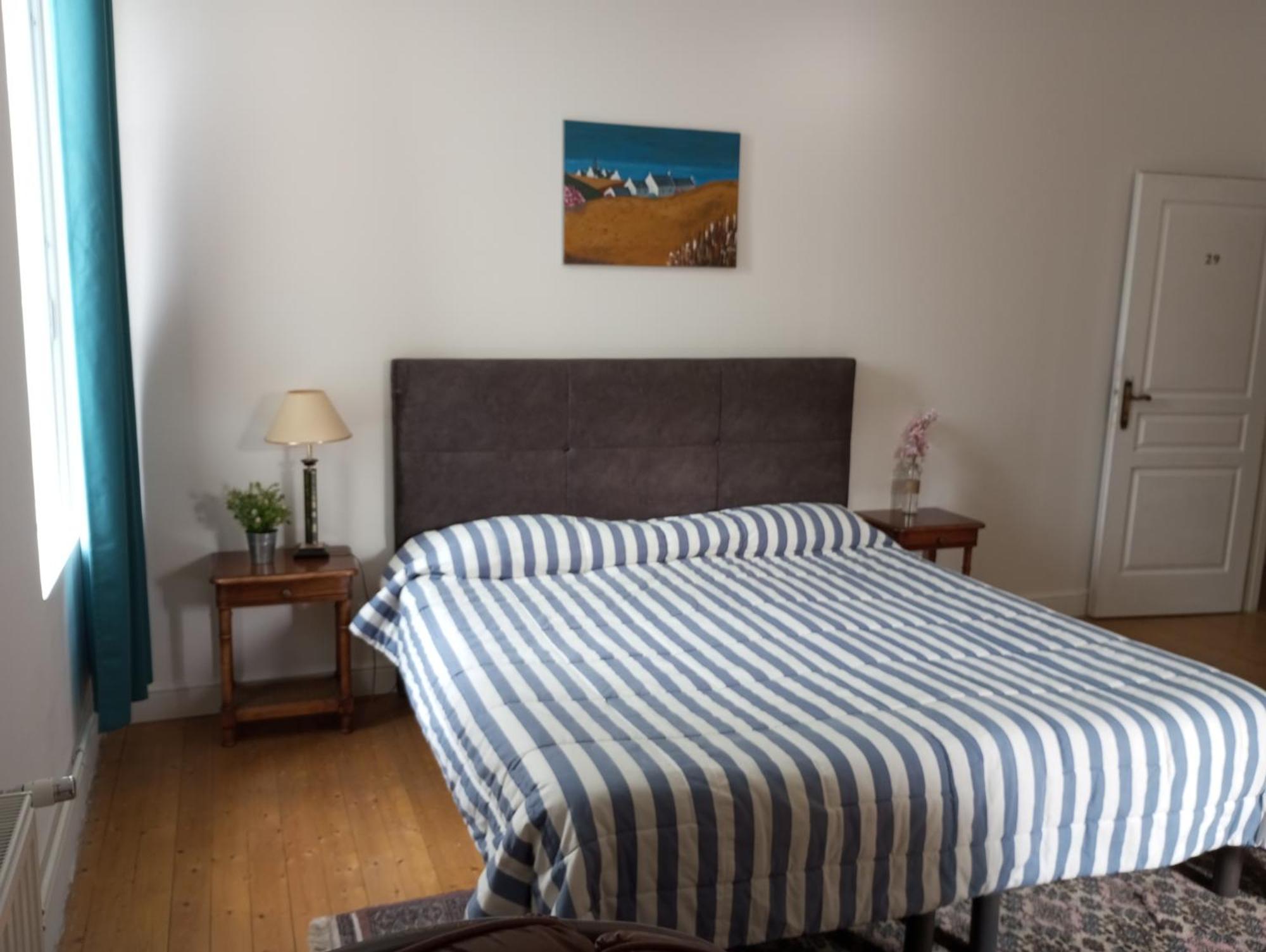 Bed and Breakfast Les Ormes De Belluire Exterior foto